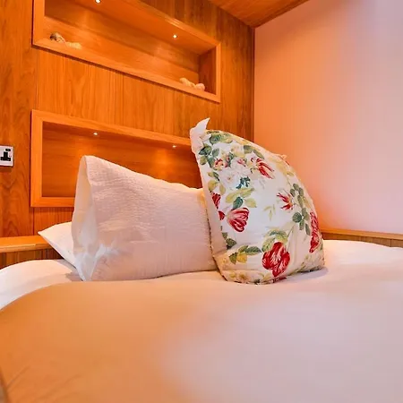 Vila Luxury On The Shores Of Windermere