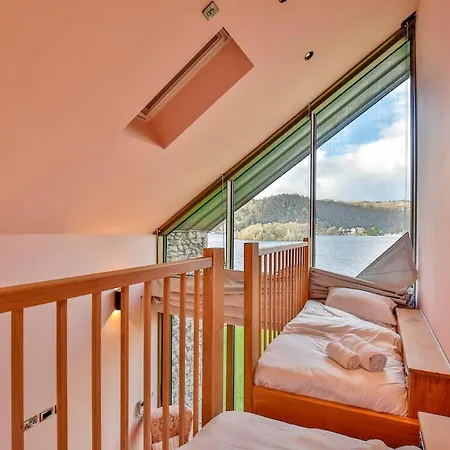 Luxury On The Shores Of Windermere * Bowness-on-Windermere