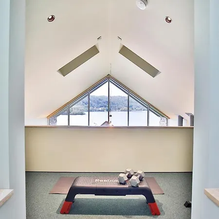 Βίλα Luxury On The Shores Of Windermere *