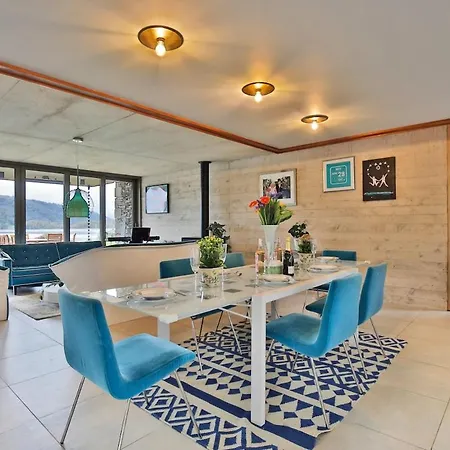 Luxury On The Shores Of Windermere Villa *