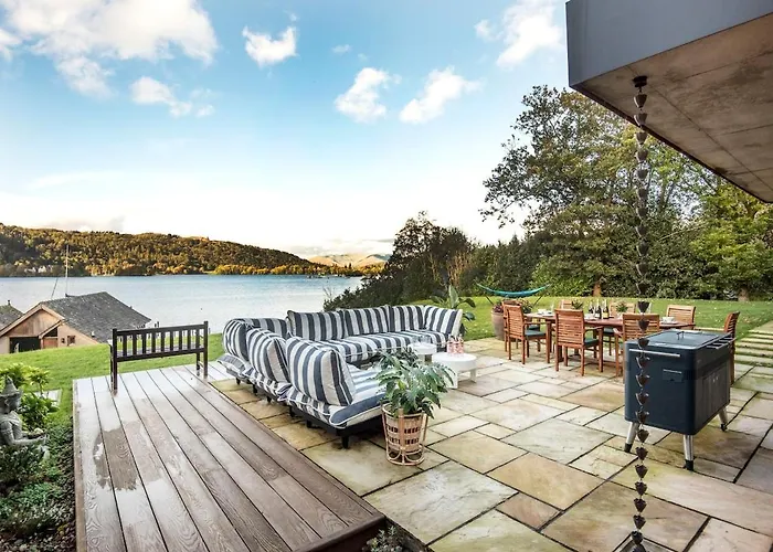 Villa Luxury On The Shores Of Windermere *