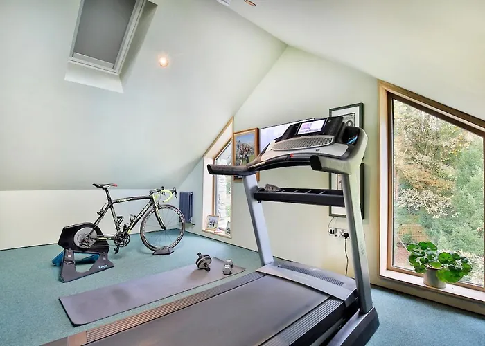 Luxury On The Shores Of Windermere Villa