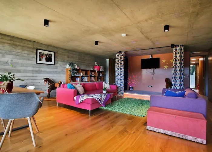 Luxury On The Shores Of Windermere Villa *