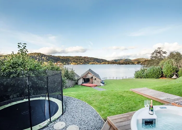 Luxury On The Shores Of Windermere Villa Bowness-on-Windermere