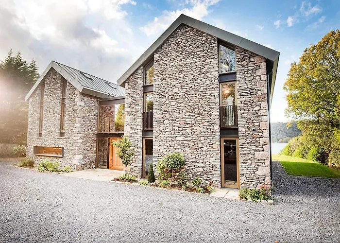 Villa Luxury On The Shores Of Windermere *