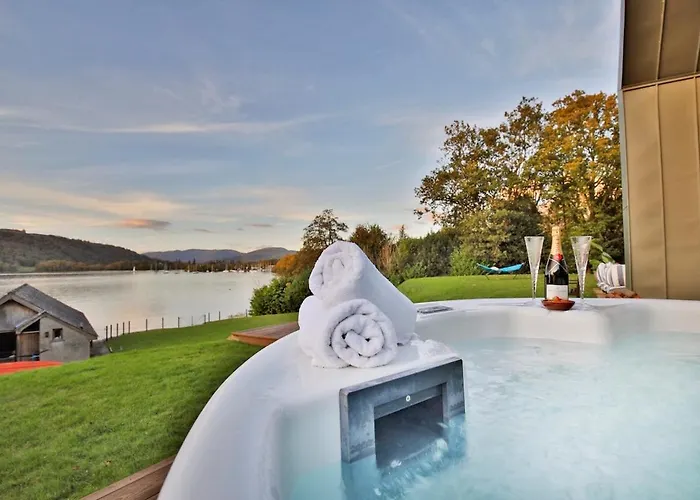 Villa Luxury On The Shores Of Windermere Bowness-on-Windermere