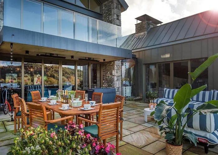 Luxury On The Shores Of Windermere Villa