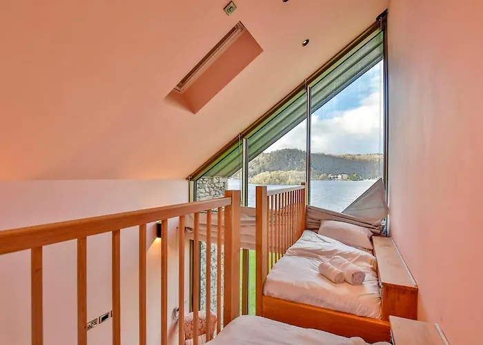 Luxury On The Shores Of Windermere * Bowness-on-Windermere