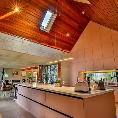 Villa Luxury On The Shores Of Windermere